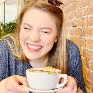 Meet your Posher, Rachel